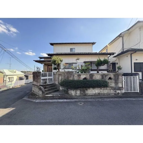 横浜市旭区笹野台３丁目 現地（古家あり）(撮影年月：2026年10月)