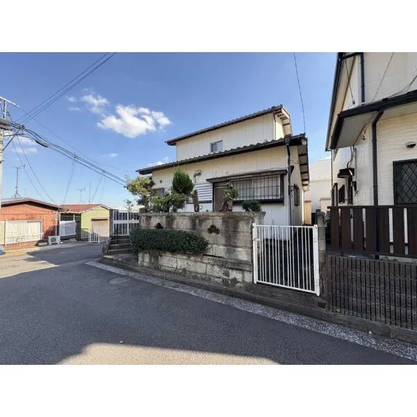 横浜市旭区笹野台３丁目 現地（古家あり）(撮影年月：2026年10月)