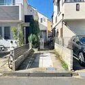 練馬区関町北２丁目 現地外観。スーパーやコンビニが５分圏内にあり生活利便性に優れた立地です。