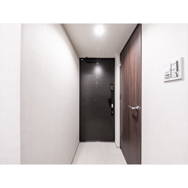 オープンレジデンシア久屋大通ＴＨＥ　ＣＯＵＲＴ 玄関