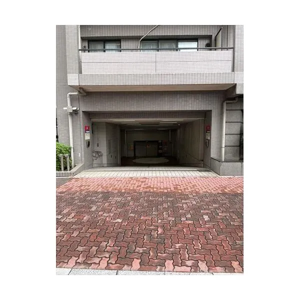 藤和シティスクエア練馬 機械式駐車場入り口