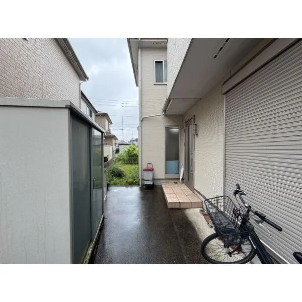 町田市山崎１丁目 玄関前