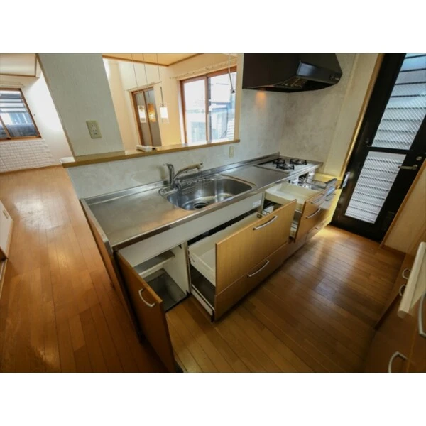 千葉市花見川区さつきが丘１丁目 家具・調度品は価格に含まれません。