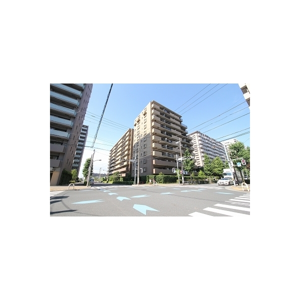 Ａ−フロントステージメイツＴＡＴＳＵＭＩ 外観