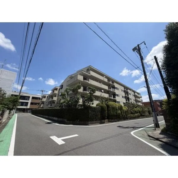 京王府中マンション 府中駅徒歩6分ながらも閑静な住宅街に立地
