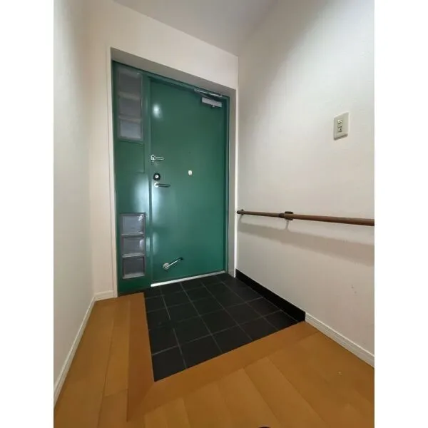 レバンテ垂水2番館 玄関