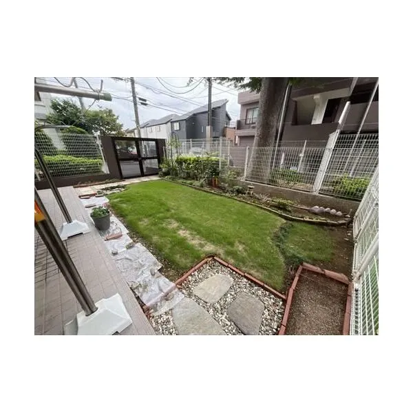 ファミール小平壱番館 専用庭