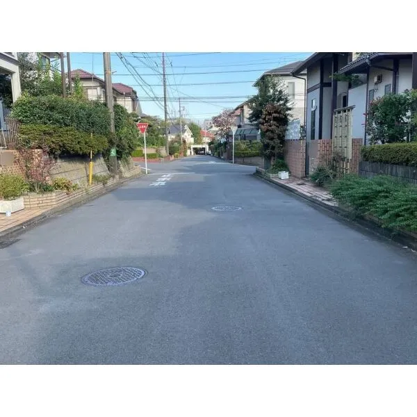 横浜市泉区緑園６丁目 前面道路