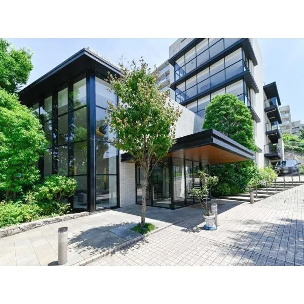 プラウドシティ南山A棟 エントランス