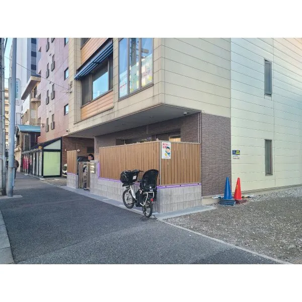 クレヴィスタ横浜関内 やすらぎ保育園（幼稚園・保育園）まで約260m（徒歩4分）