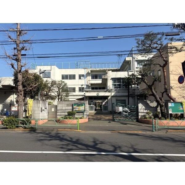 世田谷区等々力７丁目 等々力小学校（小学校）まで約300m（徒歩4分）