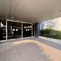 西荻コーポ マンションの顔、エントランス