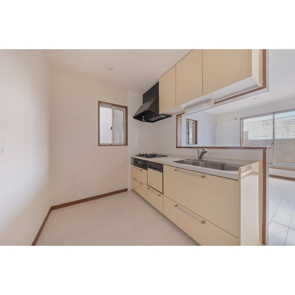 大阪市西区九条南３丁目 2階キッチン