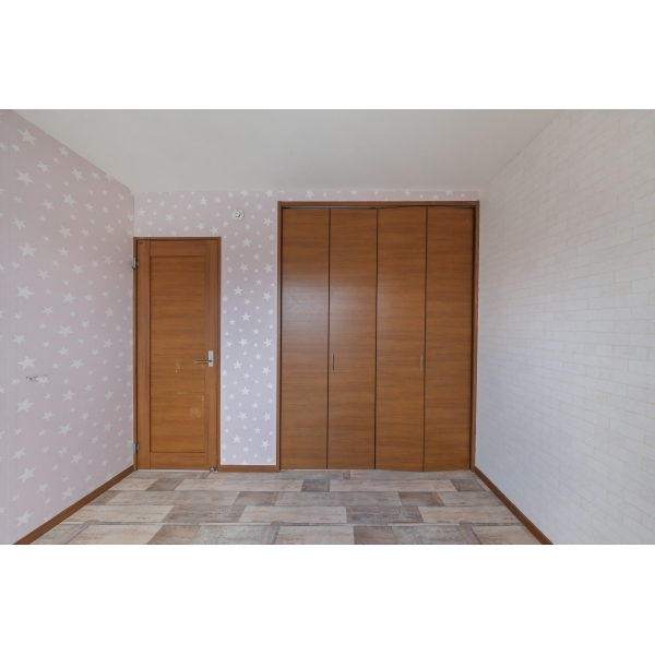 大阪市西区九条南３丁目 3階西側洋室（約4.8帖）