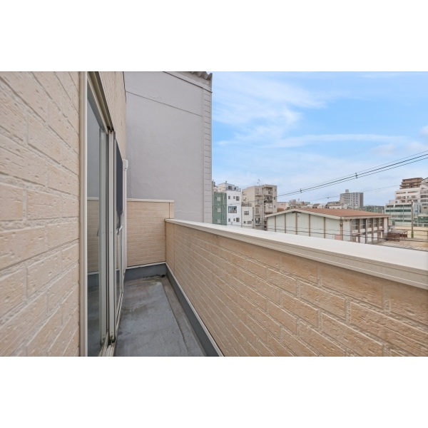 大阪市西区九条南３丁目 3階バルコニー