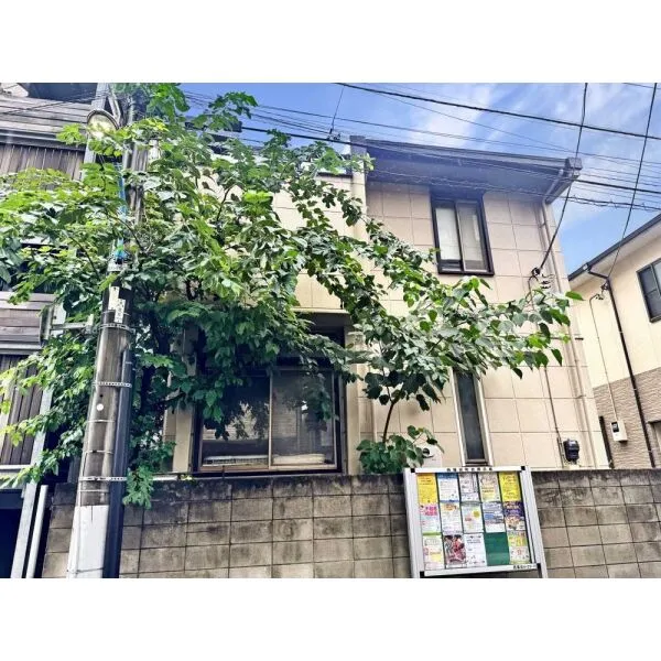 新宿区西落合4丁目 前面道路