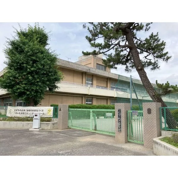 さいたま市見沼区大和田町2丁目 さいたま市立大砂土中学校(中学校)まで約1300m(徒歩17分)
