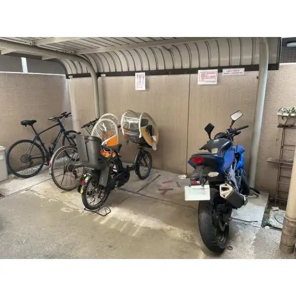 ビジネスハイツ阿佐谷 駐輪場
