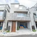 新宿区中井１丁目 外観：写真中央(撮影年月：2026年09月)
