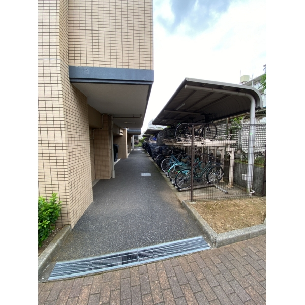 バームステージ大島 駐輪場