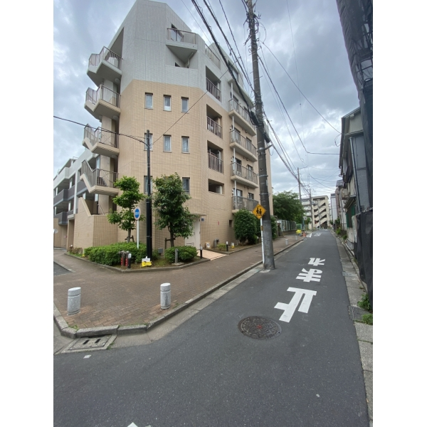 バームステージ大島 前面道路