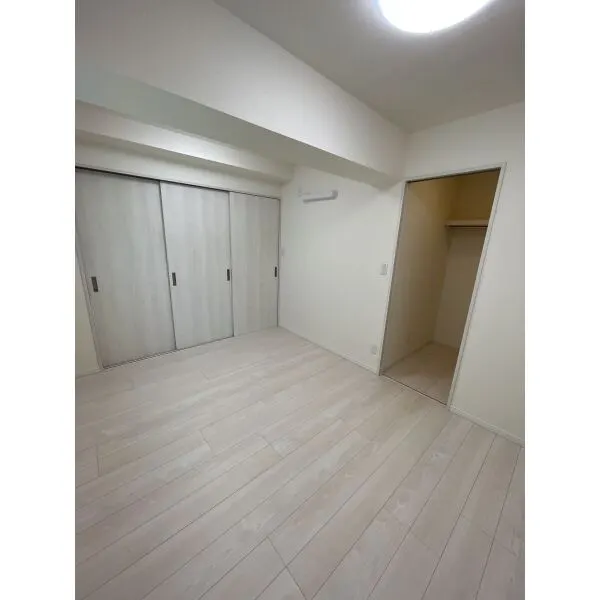 ル・リオン錦糸町エグゼ 洋室