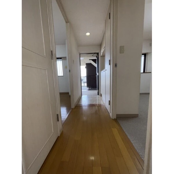 サンヴェール船橋夏見の丘壱番館 廊下
