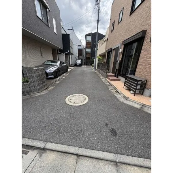 目黒区碑文谷５丁目 前面道路含む現地写真