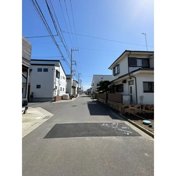 平塚市西八幡３丁目 前面道路
