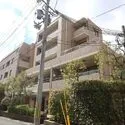 ステイツ西宮門戸レジデンス 建物は南向きと東向きの2棟構成になっております。