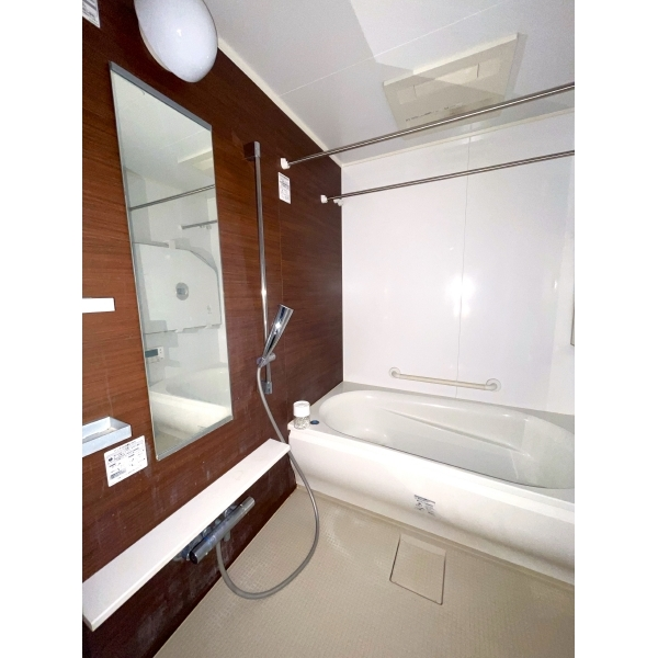 リヴァリエC棟 浴室