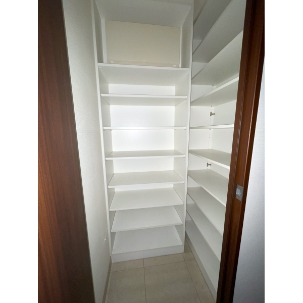 リヴァリエC棟 シューズインクローゼット