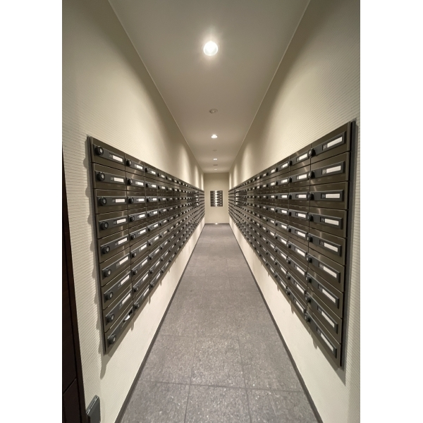 リヴァリエC棟 メールボックス