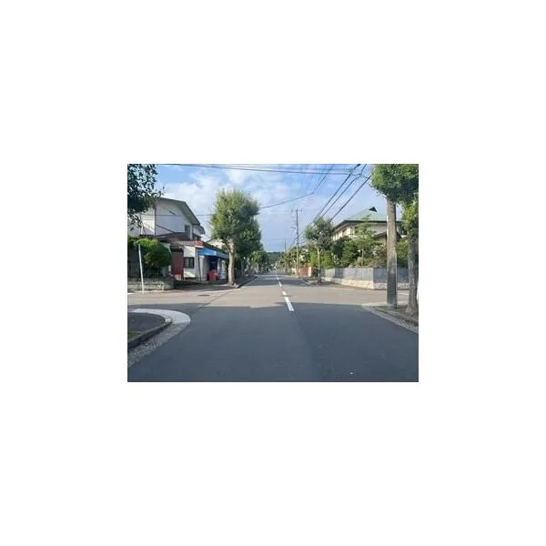 横浜市金沢区西柴4丁目 南東側前面道路(2026年7月撮影)