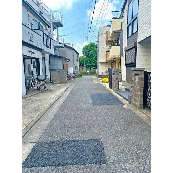 川崎市川崎区渡田新町３丁目 ＜前面道路＞