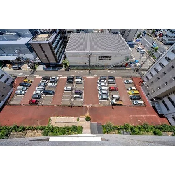 九条住宅B号棟 駐車場