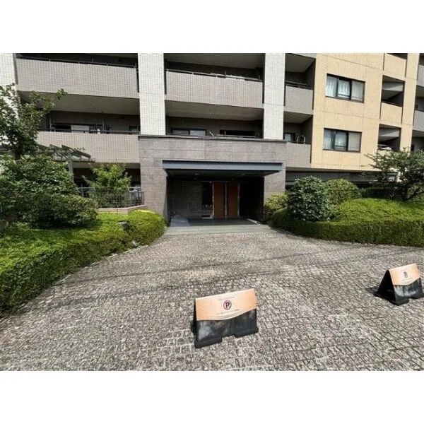 コスモ平間ロイヤルフォルム 建物外観