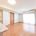 ライオンズマンション等々力緑地公園 約12帖のLD。南西面にあり、陽当たり良好です。CGにて作成したリフォームイメージです。