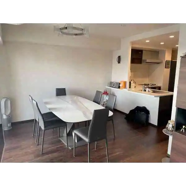 プレサンスグラン栄ＴＨＥ　ＴＯＷＥＲ 残置物は撤去予定です。