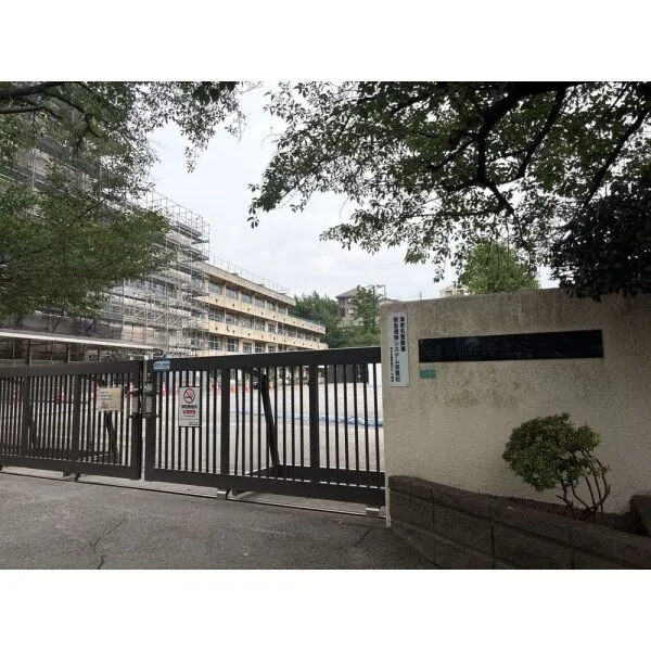 プラウド海老名 海老名市立海老名小学校(小学校)まで約290m(徒歩4分)