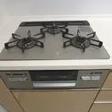 ヨコハマオールパークス　第四街区 ＜ガスコンロ＞フラットでお手入れのしやすいガスコンロです。