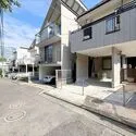 渋谷区鉢山町 前面道路（２０２６年９月撮影）