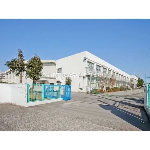 座間市相模が丘３丁目 座間市立相模が丘小学校 約220m