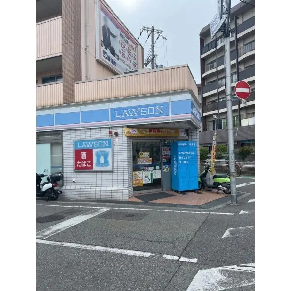 西宮市門戸荘 ローソン西宮門戸荘店（コンビニ）まで約200m（徒歩3分）