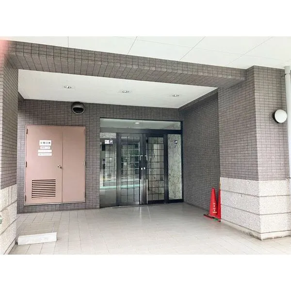 リブゼ横浜南参番館 ブルーラインと京浜急行の２路線が使える、便利な立地です！