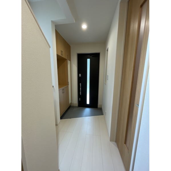 府中市四谷４丁目 玄関