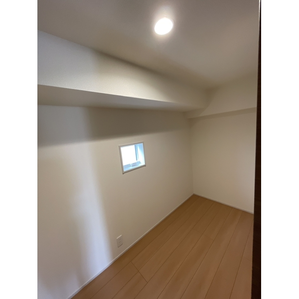 府中市四谷４丁目 納戸