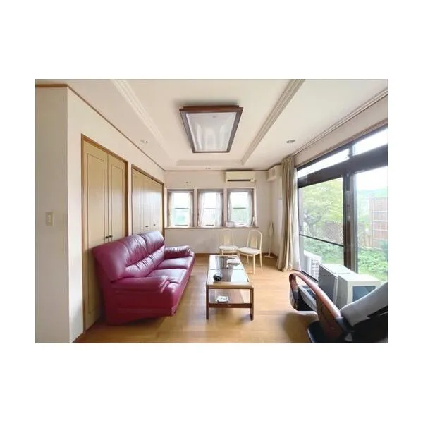 町田市本町田 一階洋室７．５帖