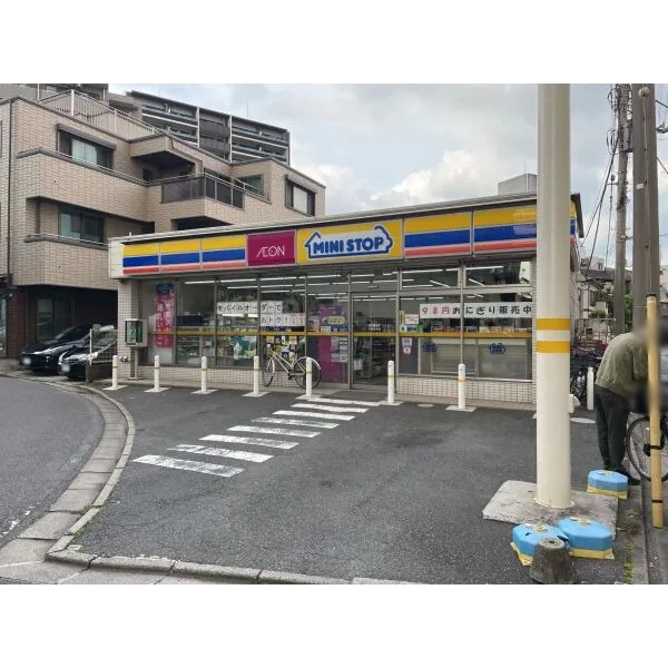 ライオンズマンション千葉県庁前 ミニストップ千葉長洲店（コンビニ）まで約80m（徒歩1分）