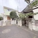練馬区石神井台６丁目 前面道路を含む現地（物件：中央）